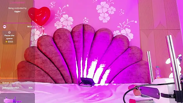 MadisonFox1's cam snapshot