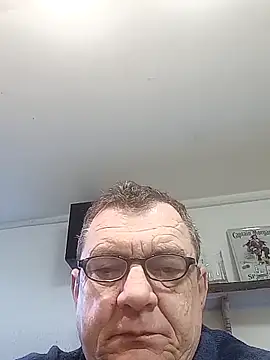 Nobbie444 live sex cam