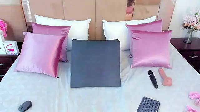 LizBrook live sex cam