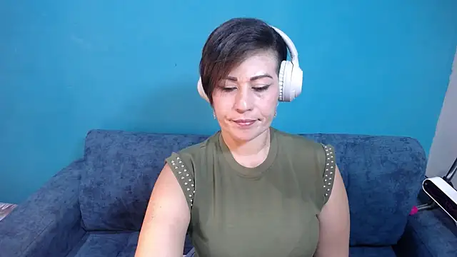 Sunny_rayz_ live sex cam