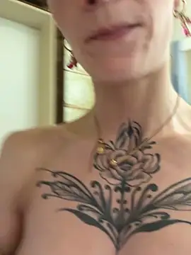 Feuchtes_traumchenn's cam snapshot