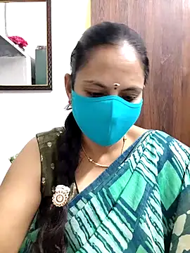 Queen-Neha's cam snapshot