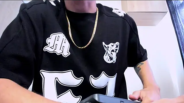 Samuel_Suarez's cam snapshot