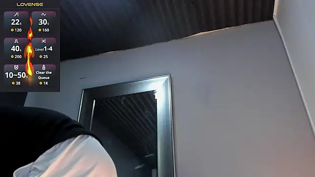 MarkWalker__'s cam snapshot