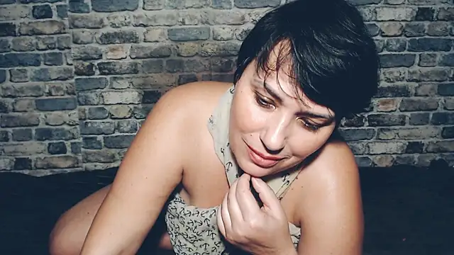 moly_rushh's cam snapshot