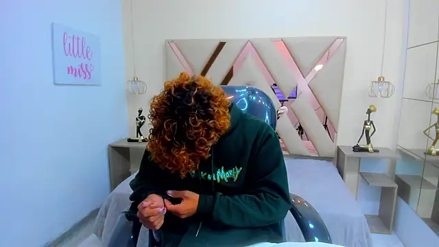 Anyelo_Twink live sex cam