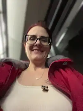 NataKitten live sex cam