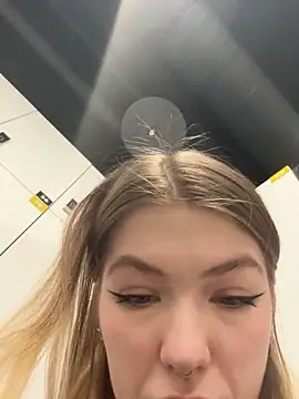 Mia_Star69's cam snapshot