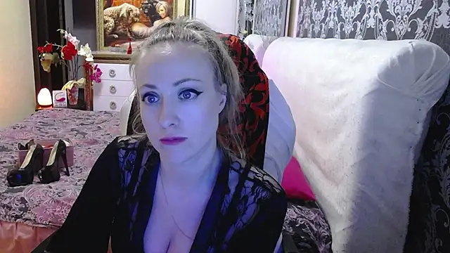 CherryAmateu live sex cam