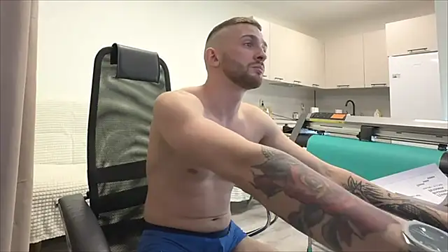 Marselle_Laker live sex cam