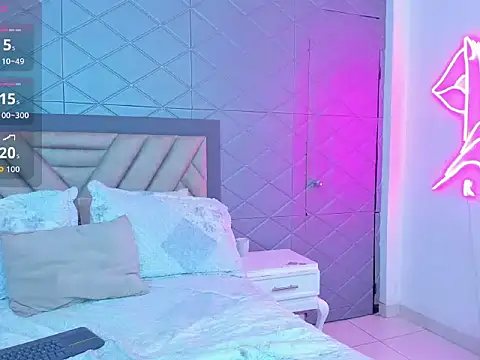 SussyFox's cam snapshot