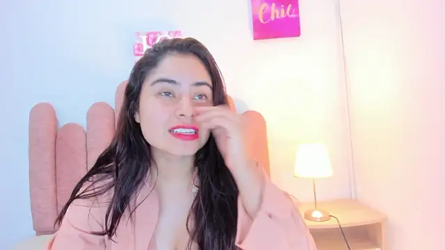 LunaMarin_'s cam snapshot