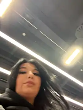 Tisha_Busty live sex cam