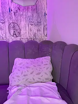 AbyThompson live sex cam