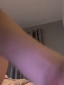 LollyLove_'s cam snapshot