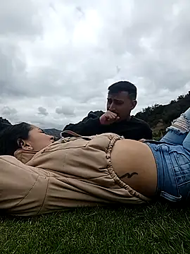 JuaNiCOL live sex cam