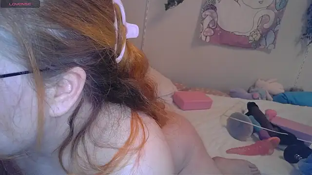 FluffyRainbowKity live sex cam