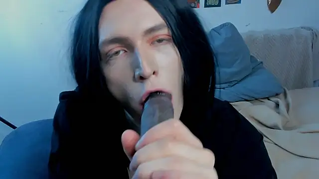 TwinkleSnip live sex cam