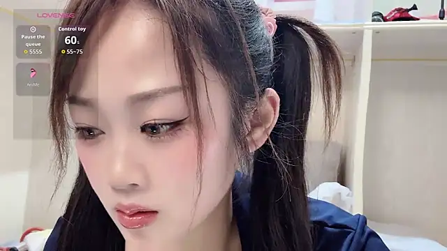 yueyue2003 live sex cam
