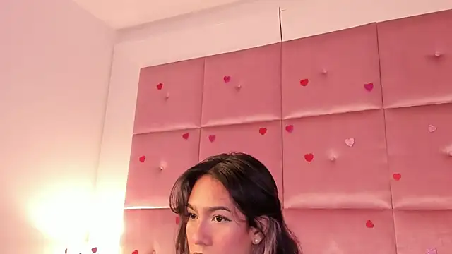 RouseWhitte live sex cam