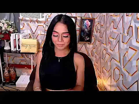 SerenityFoxx live sex cam