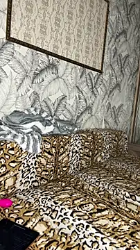 LushLuna's cam snapshot