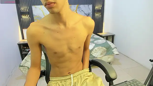 Dark_Desiree18 live sex cam