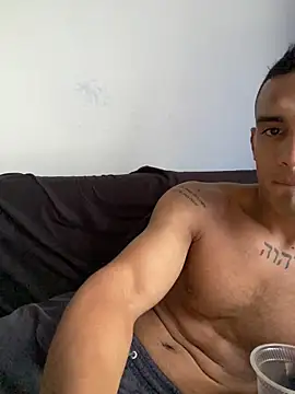 Maicol_xxxx live sex cam