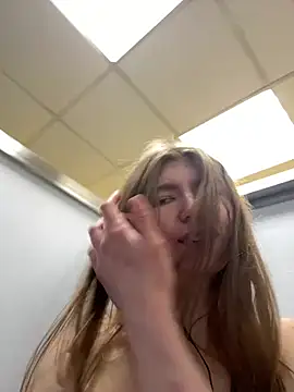 Bubble_Chloe's cam snapshot