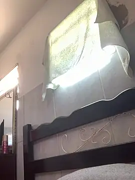 Gabrielleof's cam snapshot