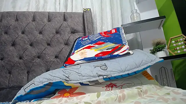 ANA-BULLOCK-'s cam snapshot