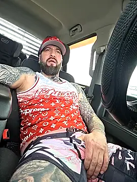 Beardedtattood live sex cam