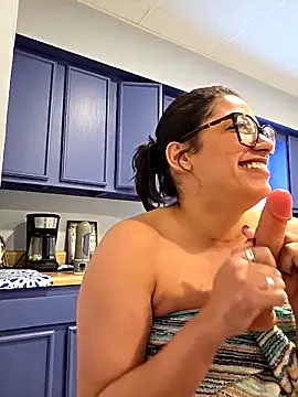 Ellamayi live sex cam