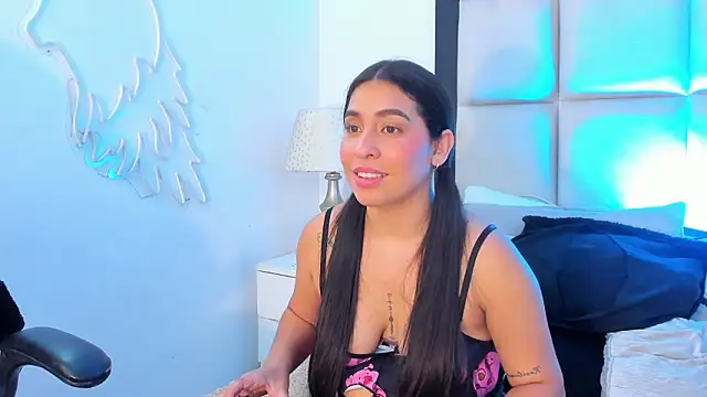 SussyFox's cam snapshot