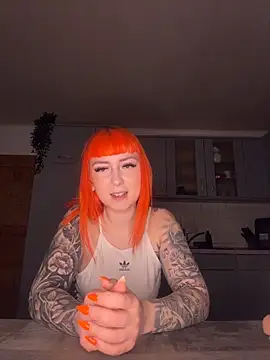 ScarletVixenLive's cam snapshot