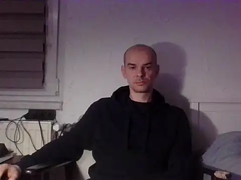 BadRec40's cam snapshot