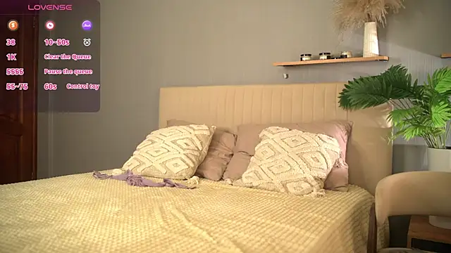 Jenniferr_'s cam snapshot