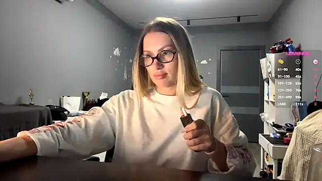 SoftnessMila's cam snapshot