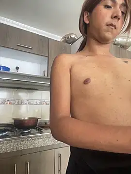 Hopemoretti live sex cam