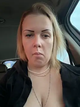 Piccolamonella29's cam snapshot