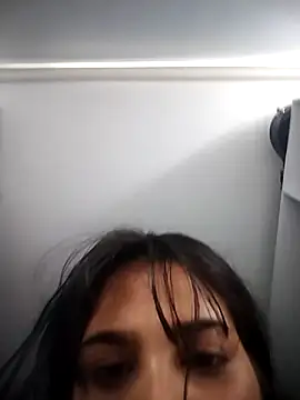 AlessiaVal_'s cam snapshot