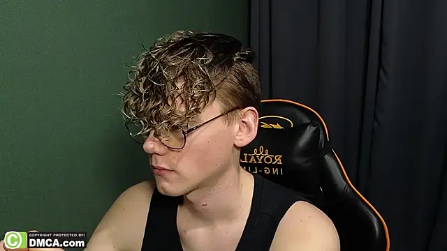 Keytaro live sex cam