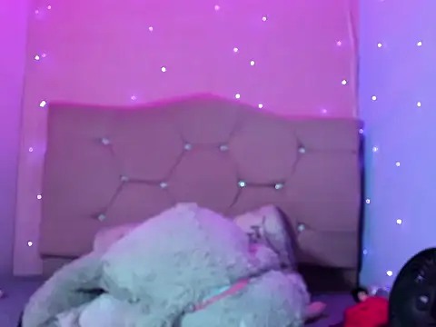 Lulu_Lynch69's cam snapshot