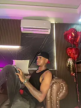 AaronCruz_ live sex cam
