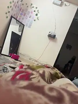 kavyababy00's cam snapshot