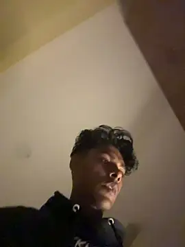 RavenKisses live sex cam