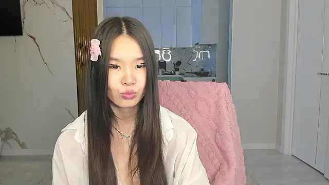 amiya_cute's cam snapshot