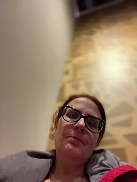 NataKitten live sex cam