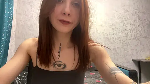 JulissaJoly live sex cam