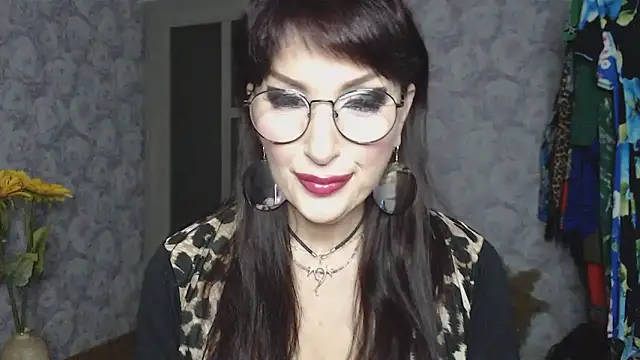 Aziza1's cam snapshot